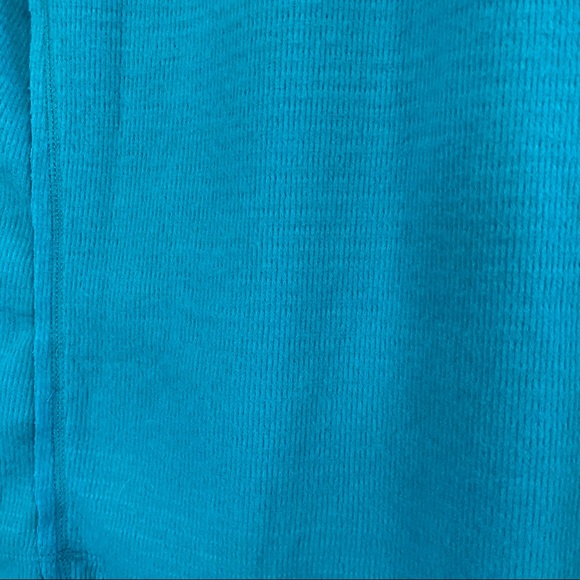 WILDFOX Blue Haley V-Neck Brushed Fleece Pullover Sweatshirt Size Medium… - Picture 4 of 5